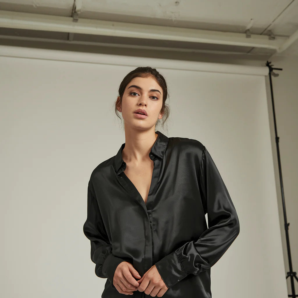 Tops  Women